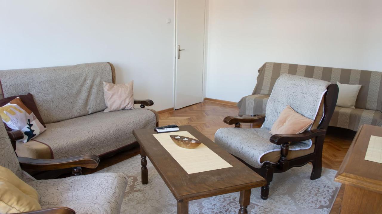 Ferienwohnung Dvosoban Stan U Strogom Centru Kruševac Exterior foto